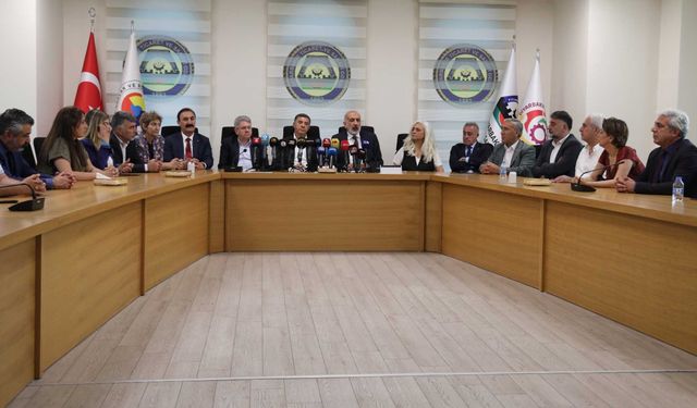 52 kurumun ortak barış çağrısı Diyarbakır’dan duyuruldu: “Kalıcı barış için sorumluluğa hazırız”