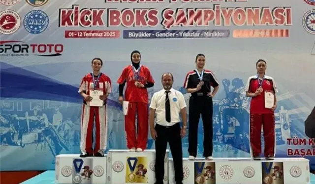 Bismilli kadın Kick Boksta Türkiye İkincisi oldu