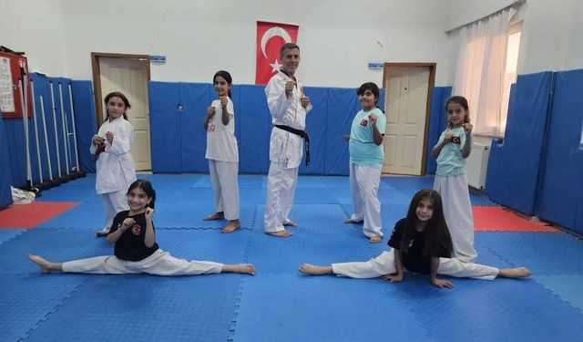 Diyarbakır'da Milli Karateciler Yetiştiriliyor