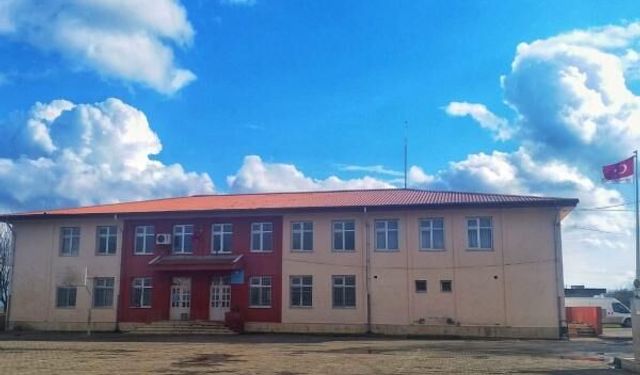 Diyarbakır Bismil’de Okullara Hırsız Girdi
