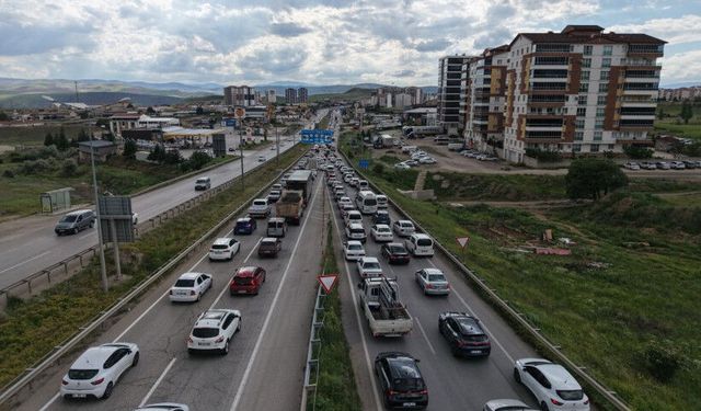 Bayram dönüşü yoğunluğu başladı