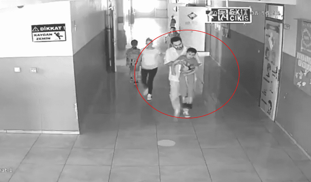 Heimlich Manevrasıyla Öğrencisini Boğulmaktan Kurtardı
