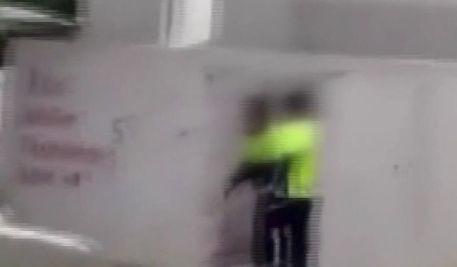 iki trafik polisinin bir kişiyi darbettiği iddiası