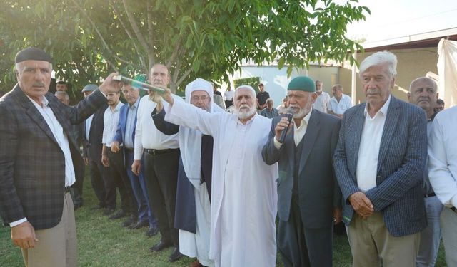 Kur’an-ı Kerim’in Altından Geçerek Barıştılar: Öncel ve Ayaz Aileleri Arasındaki Husumet Sona Erdi