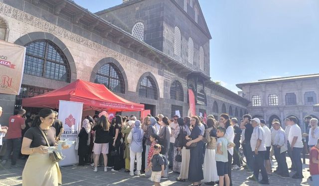 Asırlık Vakıf Geleneği Muharrem'de Yeniden Hayat Buldu: Binlerce Kişiye Aşure İkramı