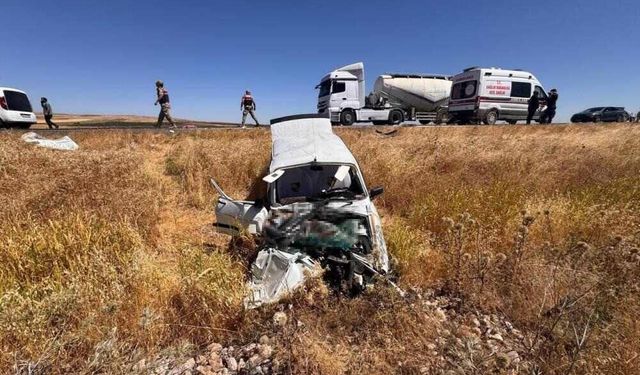 Kazada 4 Kişi Yaralandı, Yakınları Sinir Krizi Geçirdi