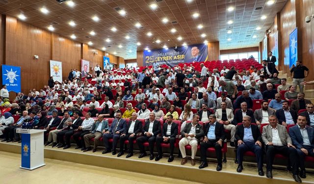 AK Parti Diyarbakır’da 25. Yıl Buluşması: Teşkilat Vefa Programında Bir Araya Geldi