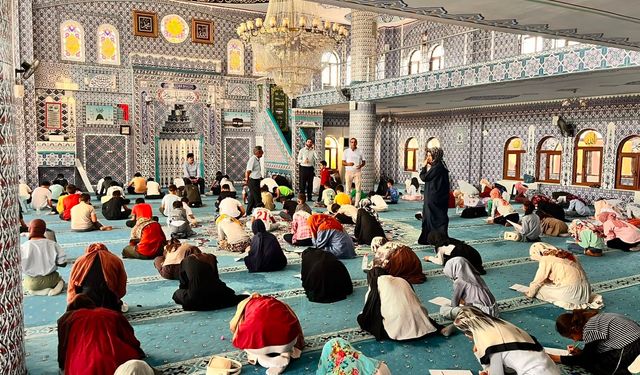 Dicle’de 200’ü aşkın öğrenci bilgilerini yarıştırdı