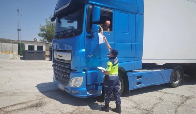 Otoyol Jandarmasından Sürücülere Trafik Uyarısı