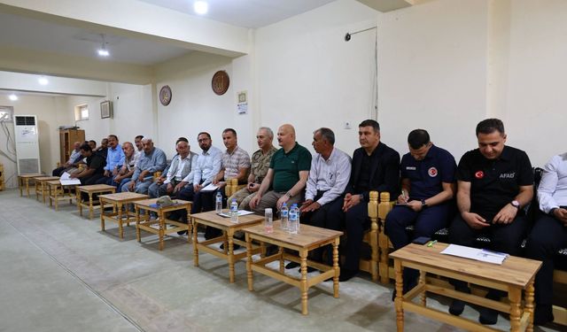 Vali Küçük’ten köylere ziyaret: Talepleri dinledi