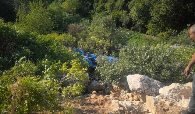 Şarampole Devrilen Traktörde 1 Kişi Hayatını Kaybetti
