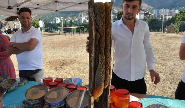 El Değmeden Üretiliyor, Altınla Yarışıyor