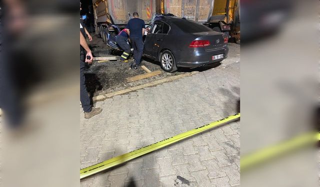 Mardin'de Feci Kaza: Otomobil Kamyonete Çarptı, 1 Ölü, 2 Yaralı