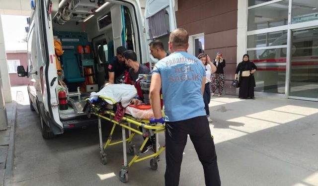 Besni’de İki Katlı Evin Balkonundan Düşen 6 Yaşındaki Kız Ağır Yaralandı