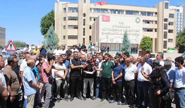Diyarbakır’da servisçiler zam talebiyle kontak kapattı