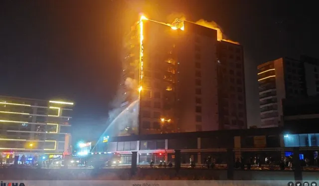 Diyarbakır’da plazada korkutan yangın: Mahsur kalanlar kurtarılıyor