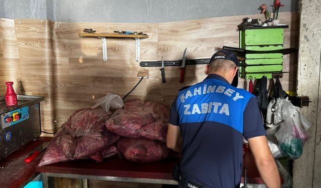 Zabıtadan Geçit Yok: 500 Kilo Uygunsuz Et İmha Edildi