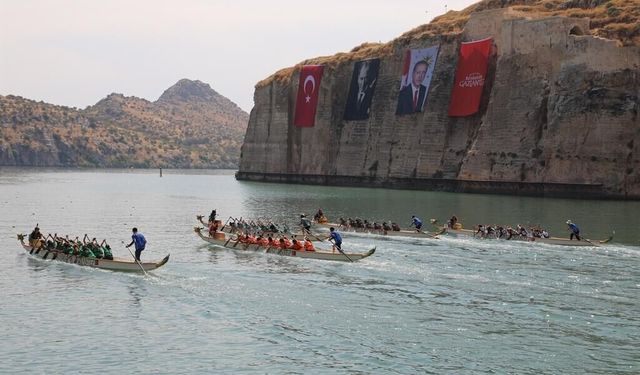 4 Bin 440 Sporcu Fırat'ta Buluştu: 7. Uluslararası Rumkale Su Sporları Festivali Yapıldı