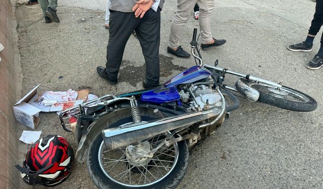 Motosiklet kazasında 2 sürücü yaralandı