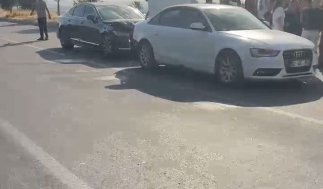 Kozluk’ta iki otomobil çarpıştı: Kazada 4 kişi yaralandı