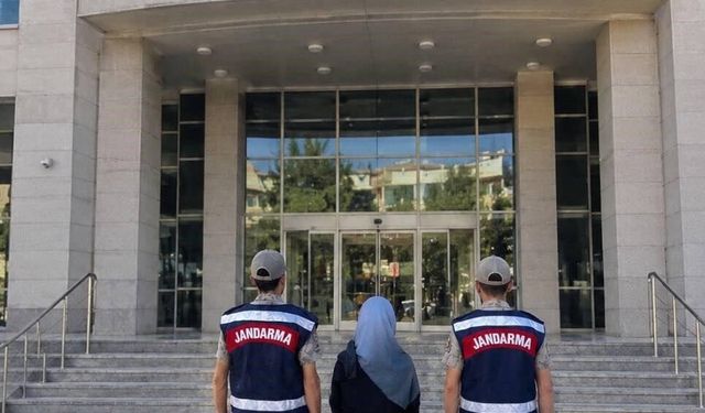 Hırsızlıktan Aranan Kadın Yakalandı