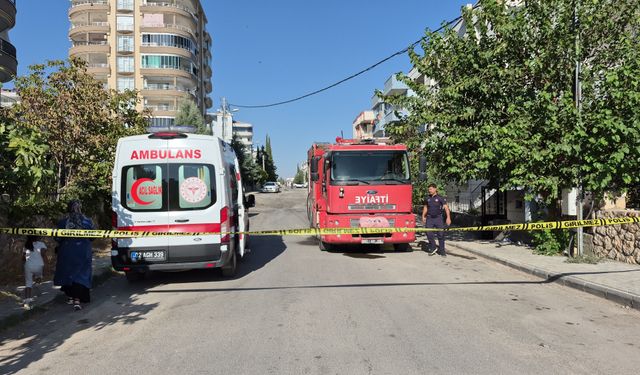Evde çıkan yangın paniğe neden oldu: 3 kişi etkilendi