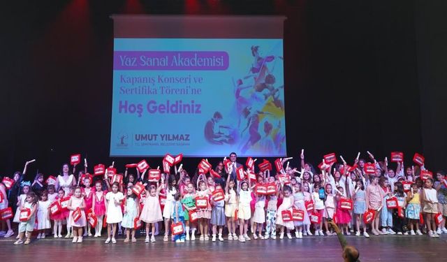 Yaz Boyunca Sanat Eğitimi Alan 2 Bin 500 Kursiyer Mezun Oldu