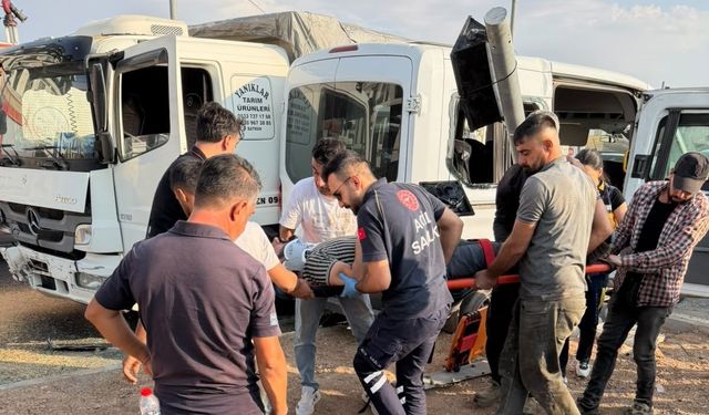 Çöplük Kavşağı’nda feci çarpışma: 6 yaralı
