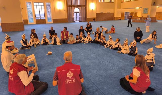 Diyarbakır Vakıflar Bölge Müdürlüğünden 530 Yıllık Vasiyetle 105 Çocuğa Sünnet Şöleni