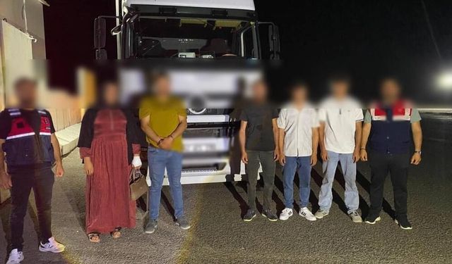 Jandarmadan Düzensiz Göçle Mücadele: 143 Düzensiz Göçmen Yakalandı!