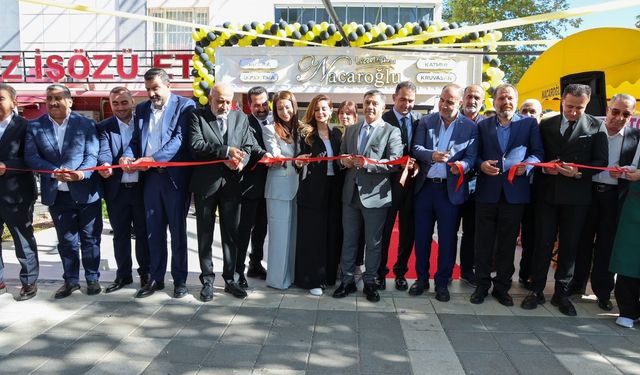 Nacaroğlu Baklavaları’nın Diyarbakır şubesi hizmete açıldı