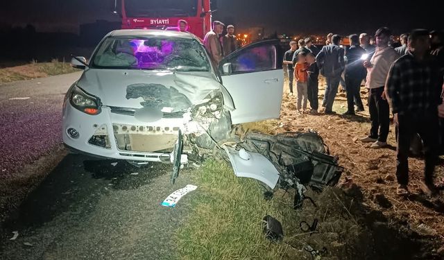 Otomobil ile motosiklet çarpıştı, 22 yaşındaki genç hayatını kaybetti