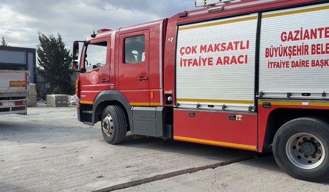 Ağır mermer blok iki işçinin üzerine devrildi: 1 işçi kurtarılamadı