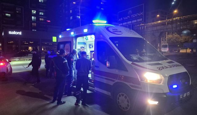 Otomobil ile motosikletin çarpışması sonucu 1 kişi yaralandı