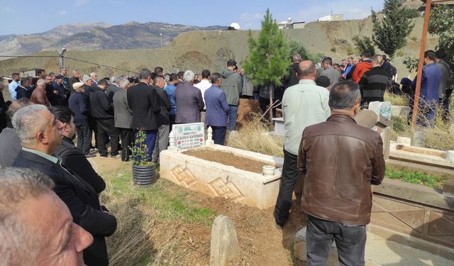 Bir Haftadır Kendisine Ulaşılamıyordu! Evinden Acı Haber Geldi