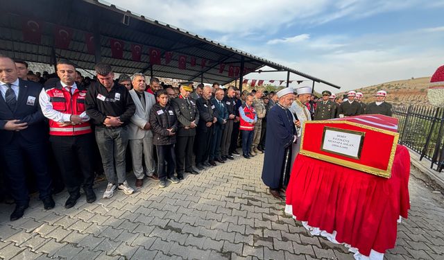 Şehit Mustafa Aslan, Gaziantep’te gözyaşlarıyla toprağa verildi