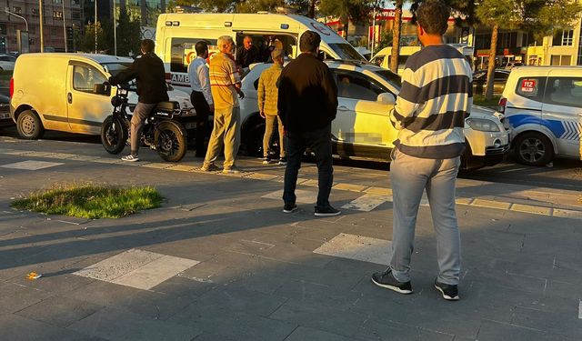 Kaza Sonrası Ortalık Karıştı: Caddeyi Ringe Çevirdiler