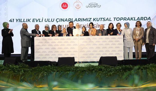 Bakan Göktaş, "Ulu Çınarlarımız Kutsal Topraklarda" kura törenine katıldı