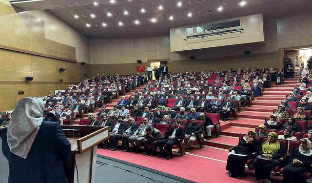 Batman'da Düzenlenen Saha Buluşmalarında Din Görevlileriyle Bir Araya Geldi