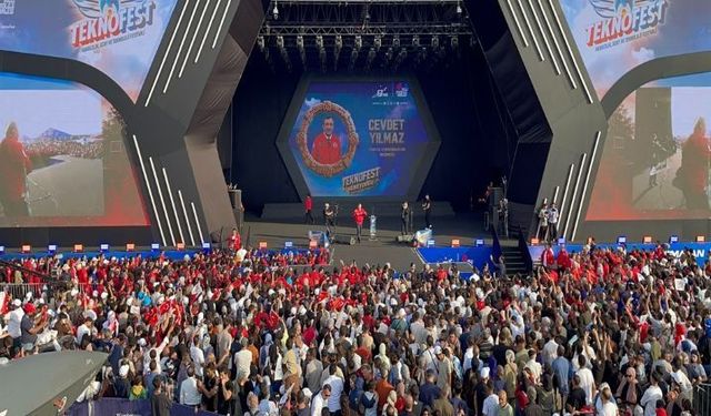 Cevdet Yılmaz’dan TEKNOFEST Kapanışında Mesaj: "Türkiye Yüzyılı, TEKNOFEST Gençliğinin Yüzyılı Olacak"