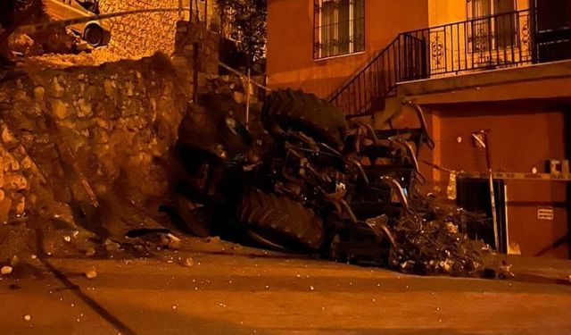 Feci Traktör Kazası: Anne Hayatını Kaybetti, Eşi ve Oğlu Yaralandı