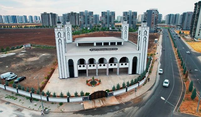 Orhan Ayaz Camii ve Taziye Evi vatandaşların hizmetine girdi