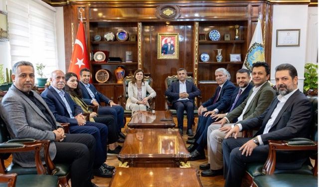 Diyarbakır’da dikkat çeken ziyaret: AK Parti İl Başkanı Sümer, eş başkanlarla görüştü