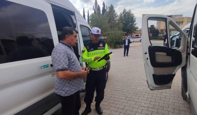 Jandarma Ekiplerinden Okul Çevrelerinde Geniş Çaplı Denetim