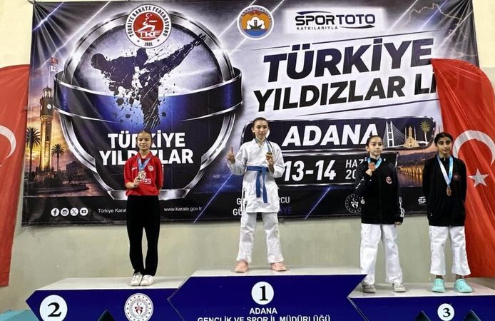 Diyarbakırlı Karatecilerden Madalya Yağmuru