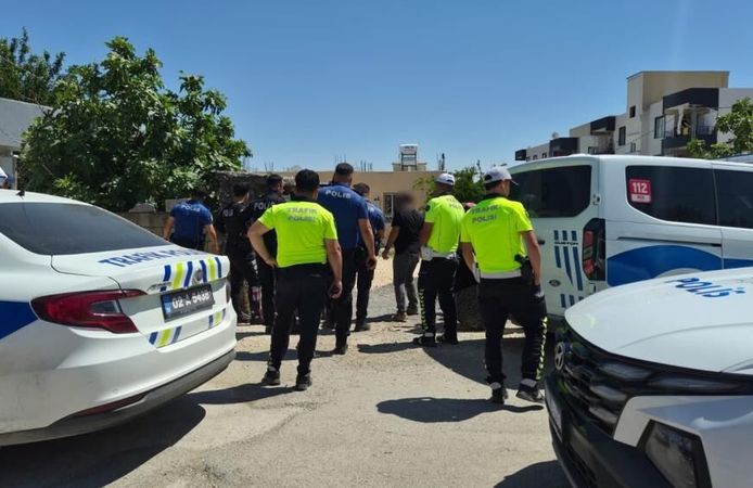 Evdeki Eşya Tartışması Arbedeyle Bitti: Aileler Karşı Karşıya Geldi