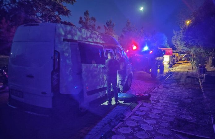 Batman Valiliği: Mezarlıktaki Silahlı Saldırı Eski Husumetin Devamı