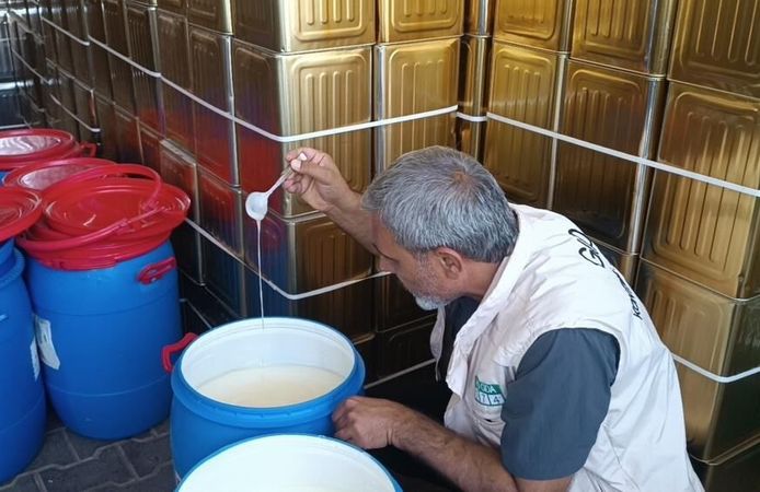 Koyunu Olmayan Koyun Yağı! Denetime Takılan 400 Kilo Şüpheli Yağ Ele Geçirildi