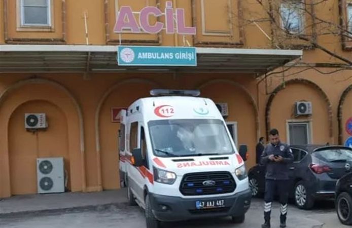 Minibüsün altında kalan küçük Esmanur Hayatını Kaybetti