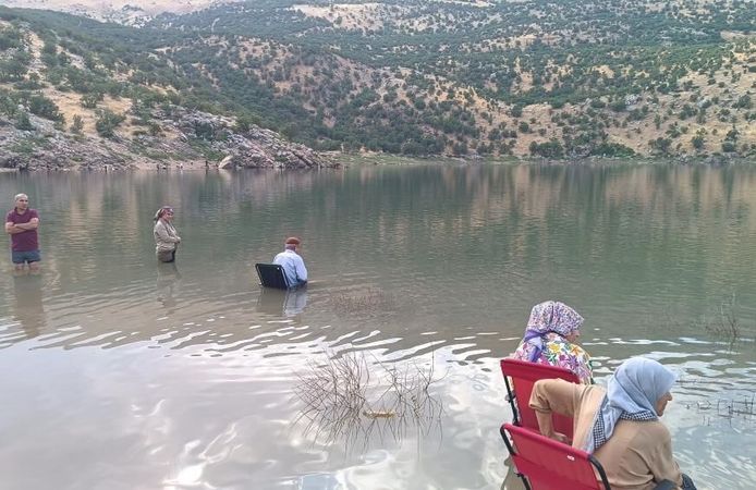 1500 Metre Yükseklikteki Saklı Cennet: Sülüklü Göl Binlerce Turisti Ağırlıyor